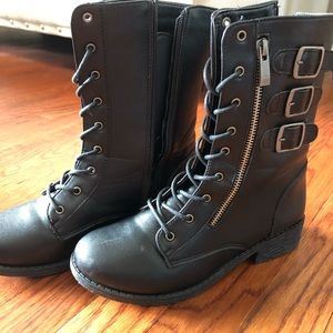 Woman’s Boots
